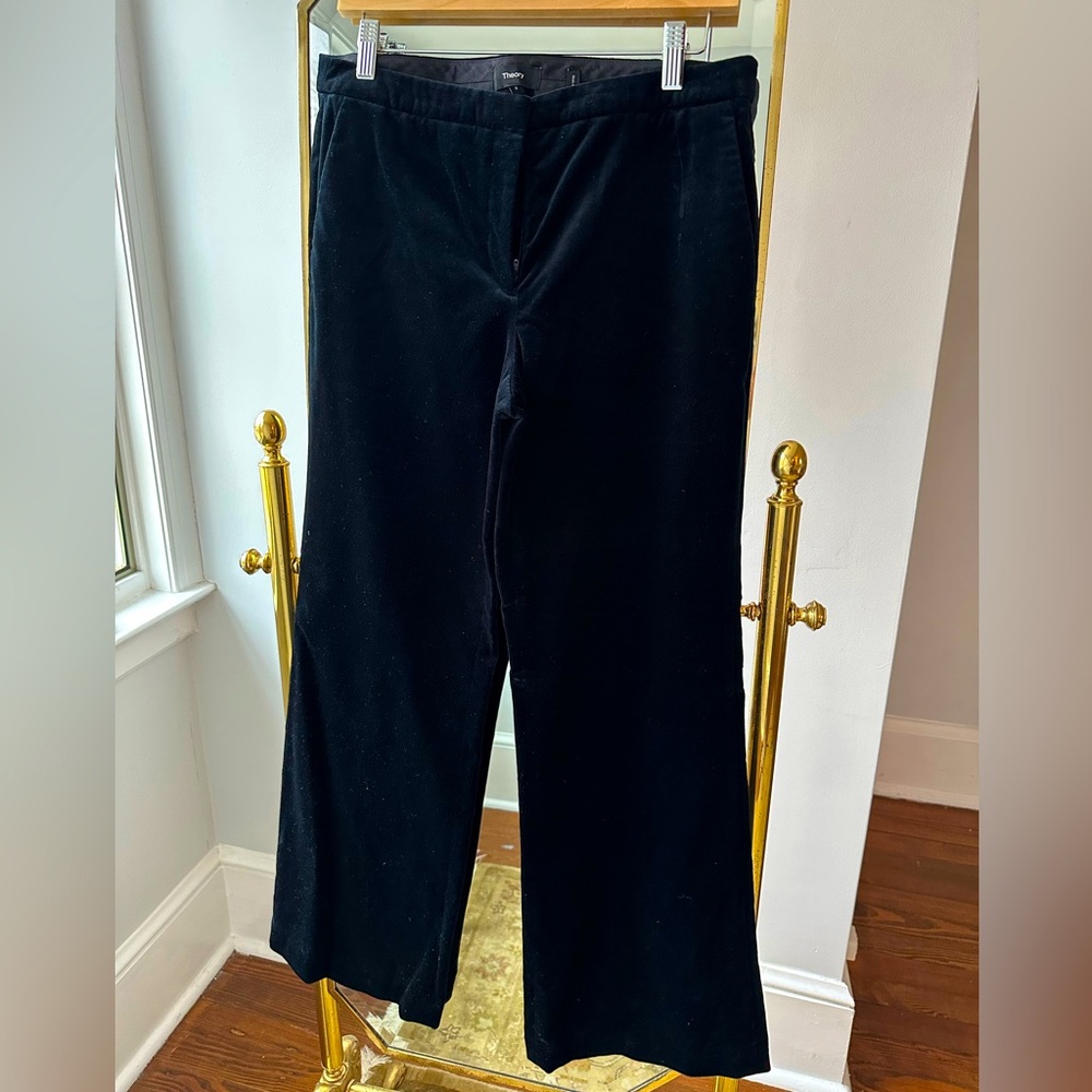 Theory Women’s Black Velvet, boot cut pants Size 8